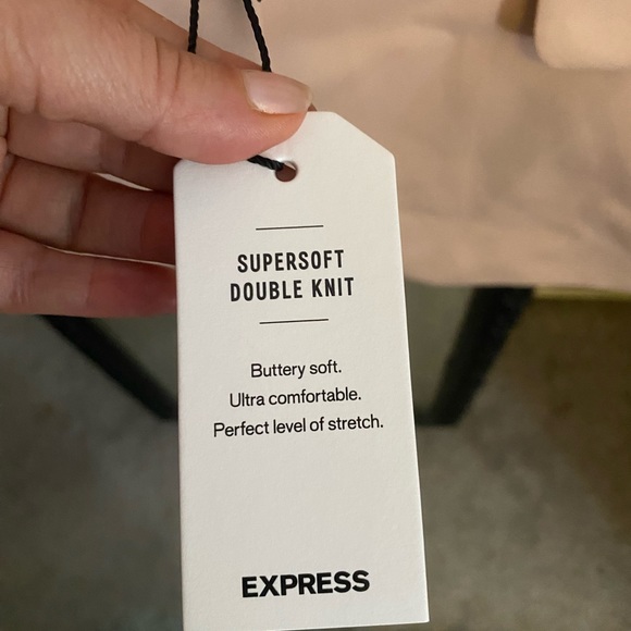 Express pink ultra soft two button blazer size XL NWT - Picture 4 of 5